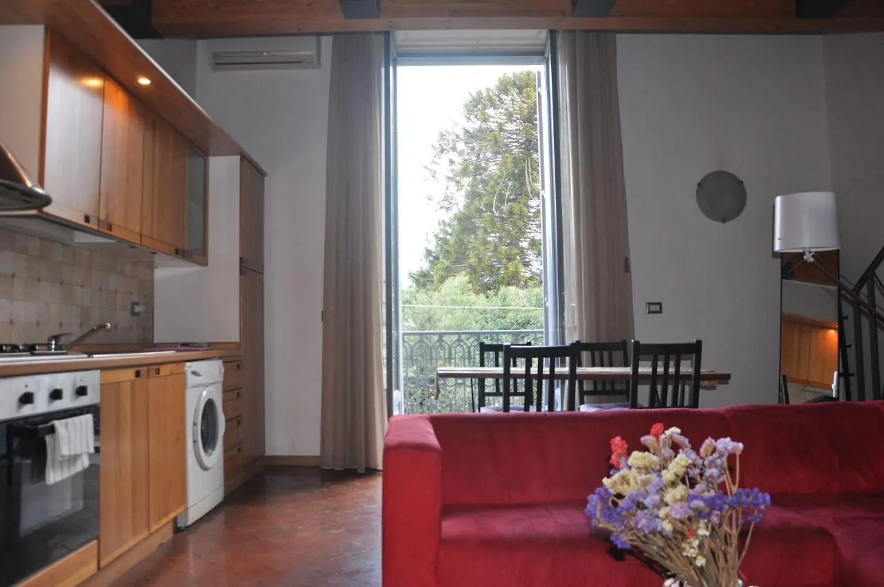 Appartamenti Villa Bellini 카타니아 0*,